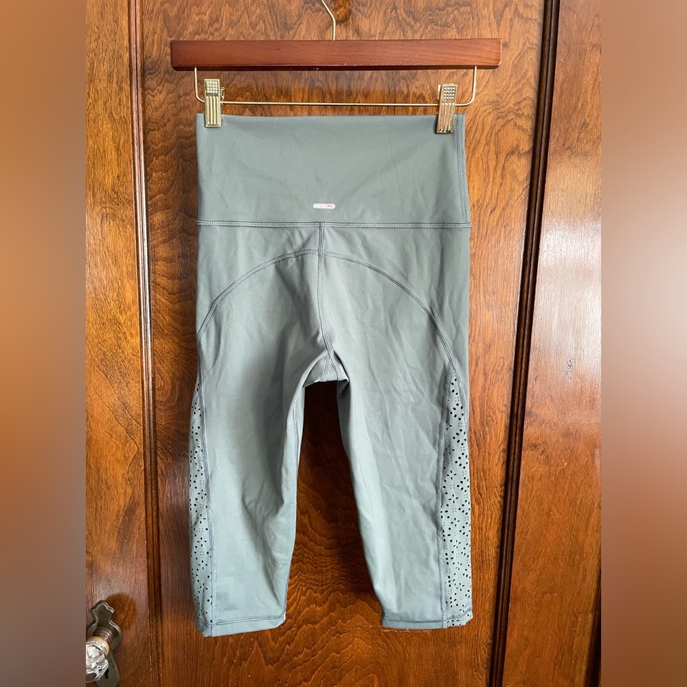 NWOT Aerie Leggings Size Medium